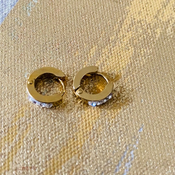 Kids earrings - Picture 1 of 10